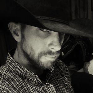 Meet your Posher, Larry